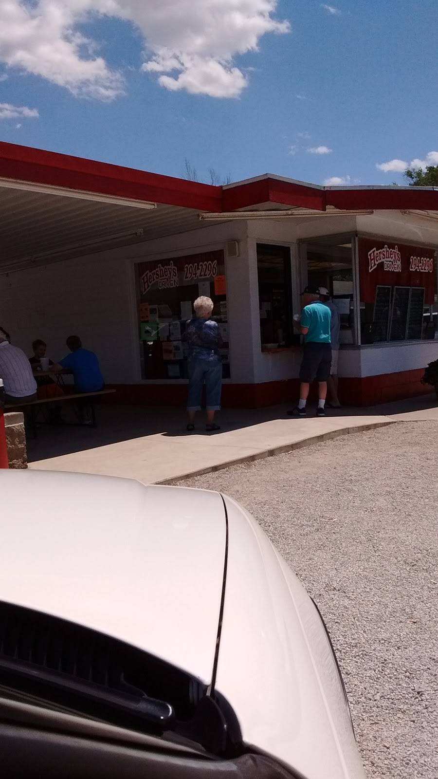 Hersheys Drive In | restaurant | 900 E 2nd St, Veedersburg, IN 47987, USA | 7652942296 OR +1 765-294-2296