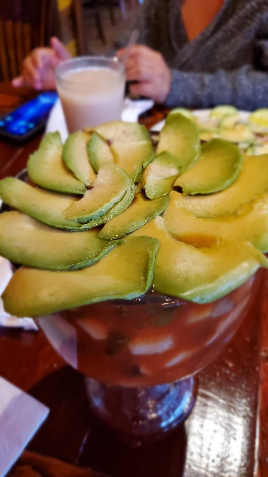 Lalos Mexican Restaurant | restaurant | 1901 E Daily Dr, Camarillo, CA 93010, USA | 8055864031 OR +1 805-586-4031