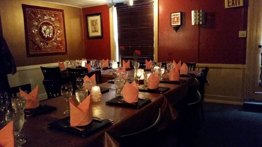 Carlisle Thai Cuisine | restaurant | 141 W High St, Carlisle, PA 17013, USA | 7172492007 OR +1 717-249-2007