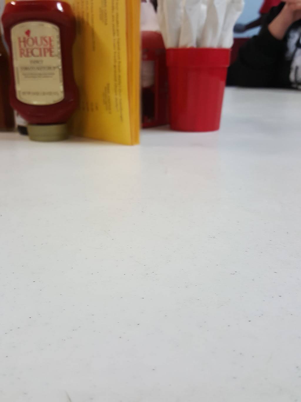 Dixie Castle II | restaurant | 3059 Bells Hwy, Jackson, TN 38305, USA | 7316641030 OR +1 731-664-1030