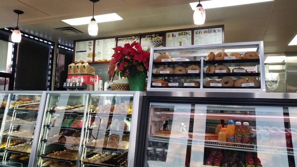 Yum Yum Donuts | cafe | 6600 E Olympic Blvd, Los Angeles, CA 90022, USA | 3237214122 OR +1 323-721-4122