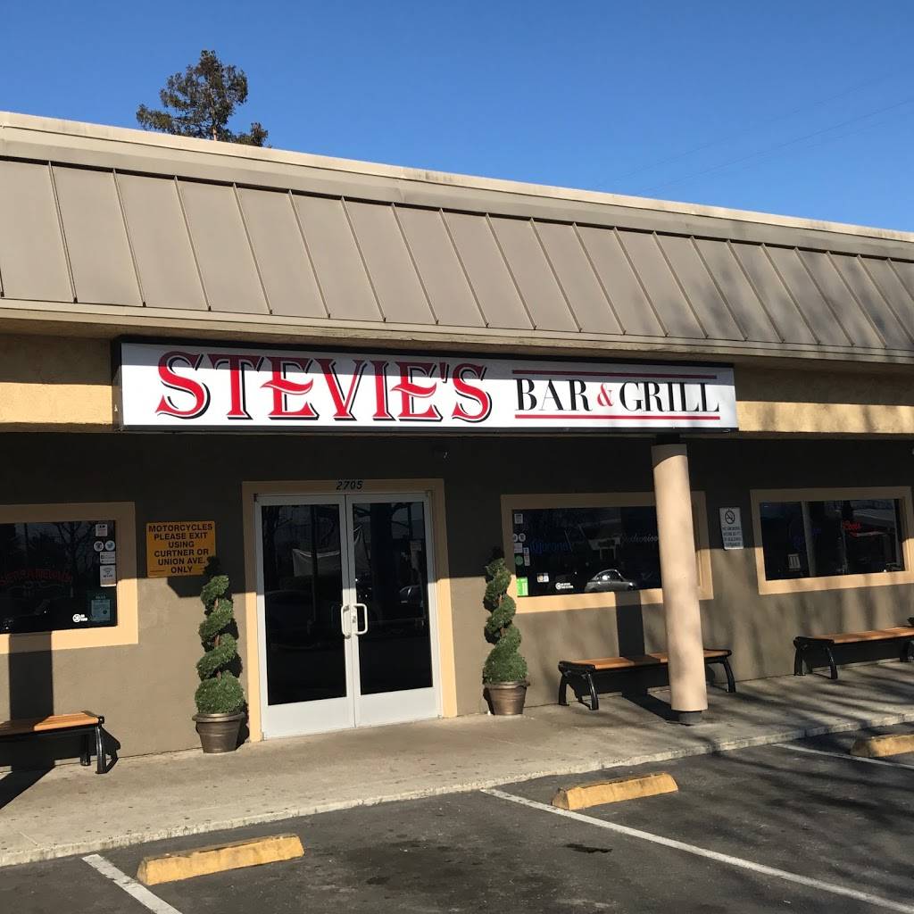 Stevies Bar & Grill | restaurant | 2705 Union Ave, San Jose, CA 95124, USA | 4085590904 OR +1 408-559-0904