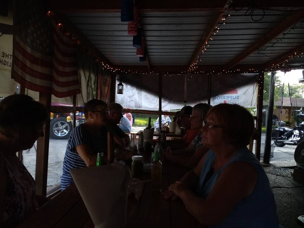 Syds Place Inc | restaurant | 1802 11th St, Lawrenceville, IL 62439, USA | 6189439040 OR +1 618-943-9040