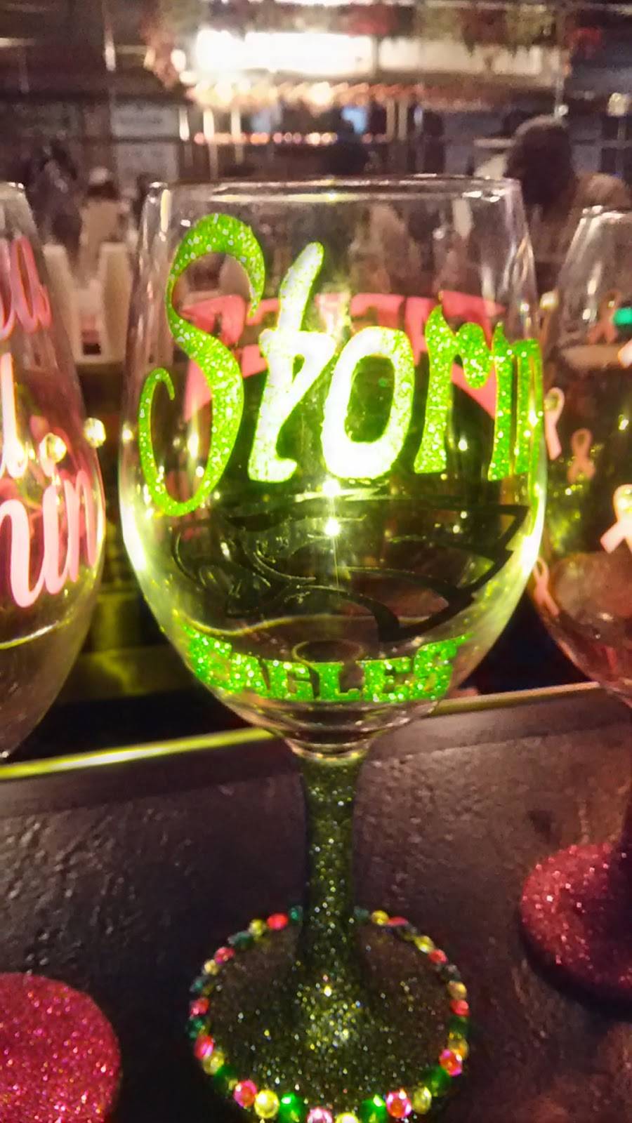 Krystals Lounge | restaurant | 789 Chestnut St, Camden, NJ 08103, USA | 8565418570 OR +1 856-541-8570