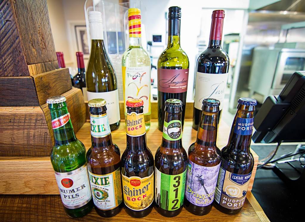 Jay Lovells | restaurant | 766 Sheridan Rd, Highwood, IL 60040, USA | 8477803930 OR +1 847-780-3930