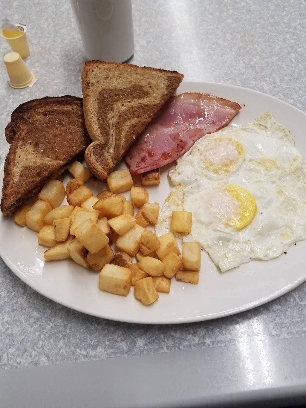 Sunset Diner | restaurant | 343 Queen St W, St. Marys, ON N4X 1C2, Canada | 5192841040 OR +1 519-284-1040