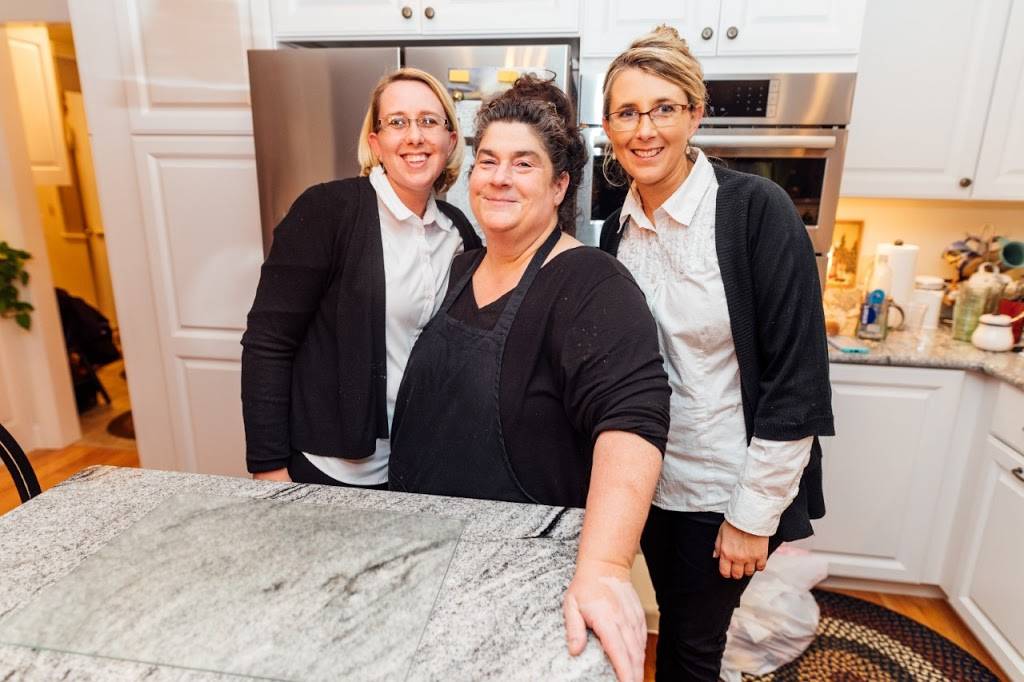 Parsonage House | restaurant | 276 Dunham Rd, Vassalboro, ME 04989, USA | 2074467721 OR +1 207-446-7721