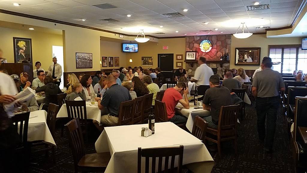 Luckys Steakhouse | restaurant | 17500 Silver Pkwy, Fenton, MI 48430, USA | 8107501400 OR +1 810-750-1400