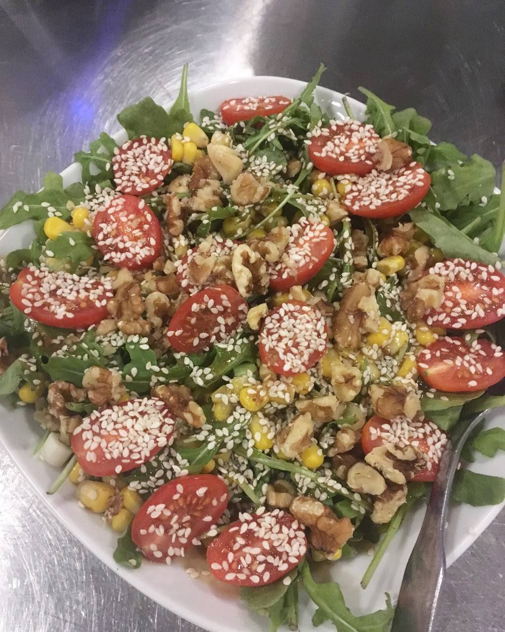 Olive & Citron | restaurant | 5508 Av de Monkland, Montréal, QC H4A 1C7, Canada | 5145487404 OR +1 514-548-7404