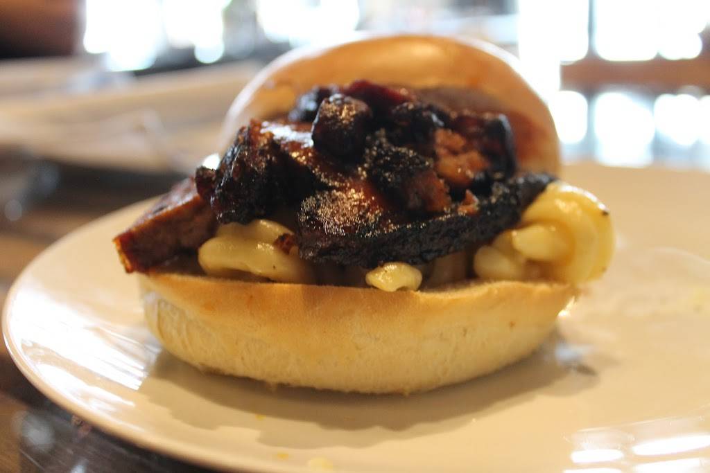 Smoke Shack at the Mayfair Collection | restaurant | 11340 N W Burleigh St, Wauwatosa, WI 53226, USA | 4144311119 OR +1 414-431-1119