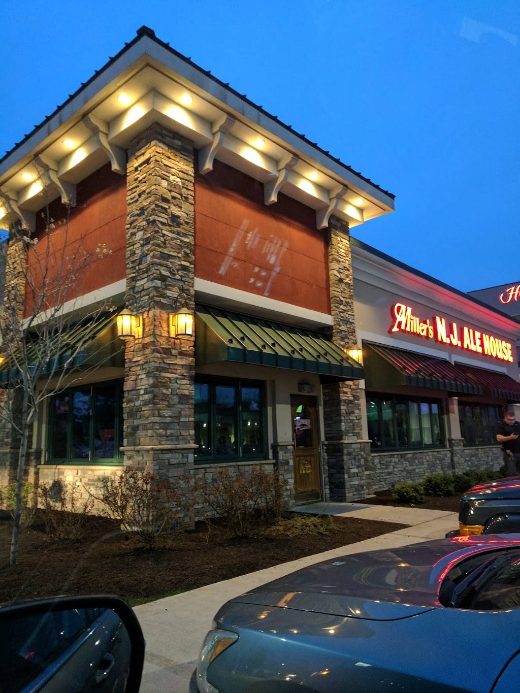 Millers Ale House - Woodbridge | restaurant | 350 U.S. 9 N, Woodbridge, NJ 07095, USA | 7328556590 OR +1 732-855-6590