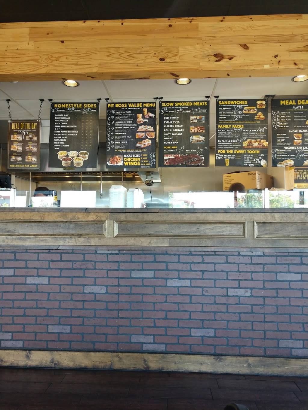 Dickeys Barbecue Pit | restaurant | 323 Metzler Dr Ste 101, Castle Rock, CO 80108, USA | 3036883383 OR +1 303-688-3383