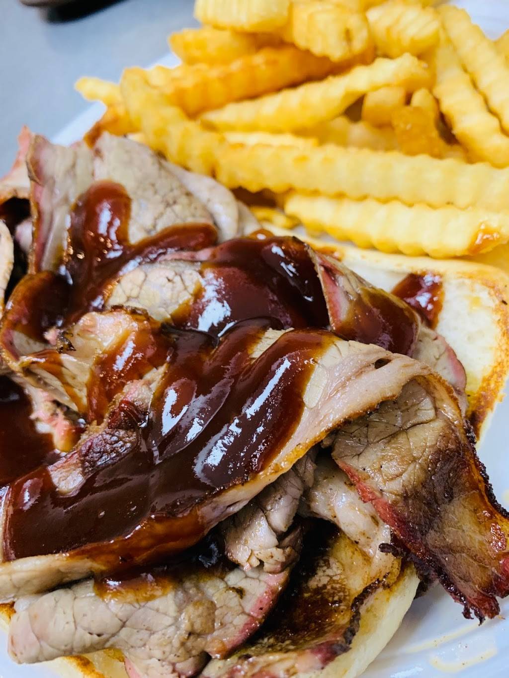 Hog Wild Express | restaurant | 19990 South La Grange Road, Mokena, IL 60448, USA | 8152770635 OR +1 815-277-0635