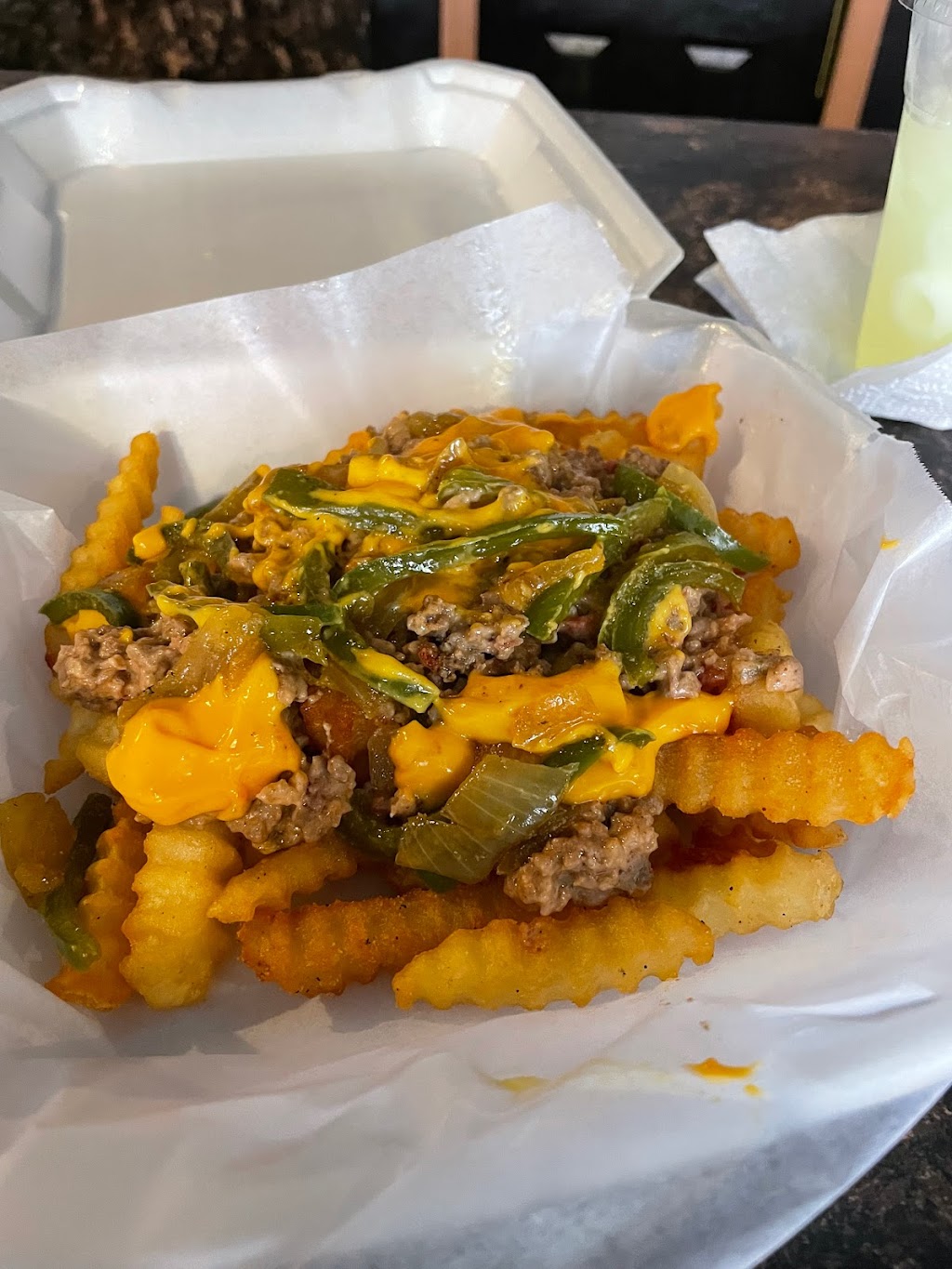 Sweet Royale Hotdogs & Poetry | restaurant | 2622 Detroit St, Portsmouth, VA 23707, USA | 7579772460 OR +1 757-977-2460