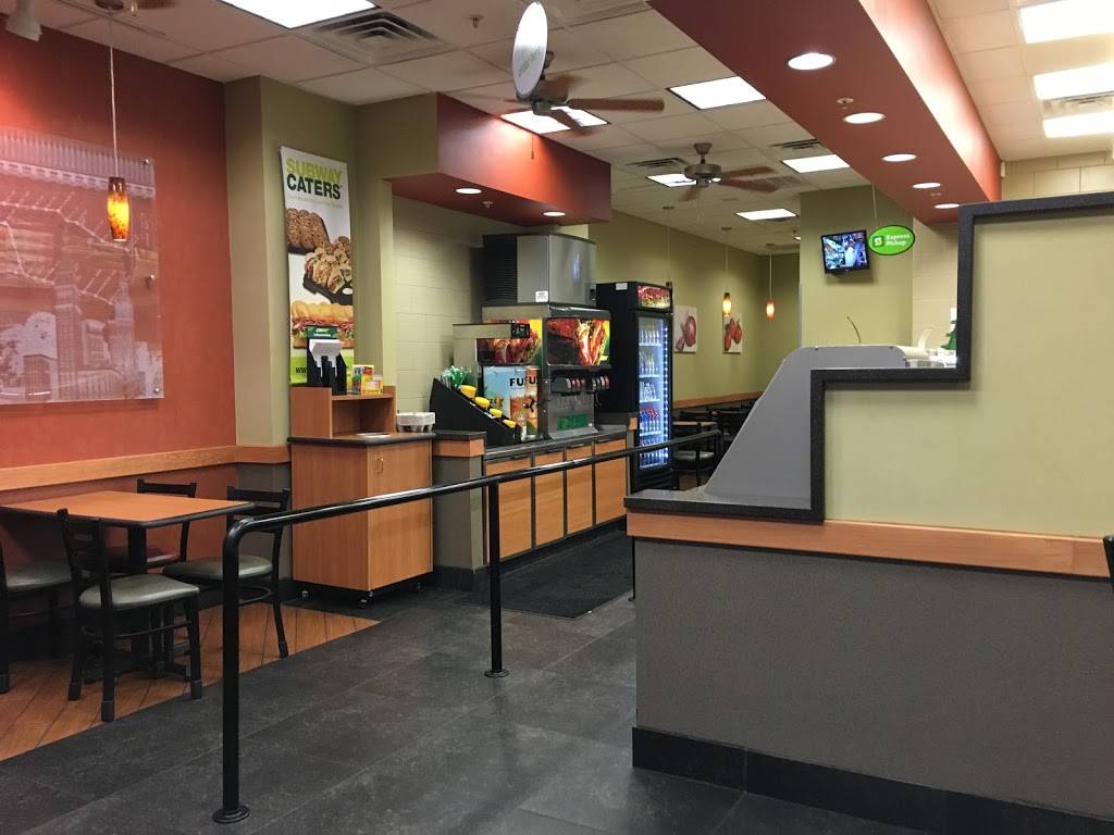 Subway Restaurants | restaurant | 1755 Lakewood Ranch Blvd Unit No.3 Lakewood Ranch, Plaza, Bradenton, FL 34211, USA | 9417472058 OR +1 941-747-2058