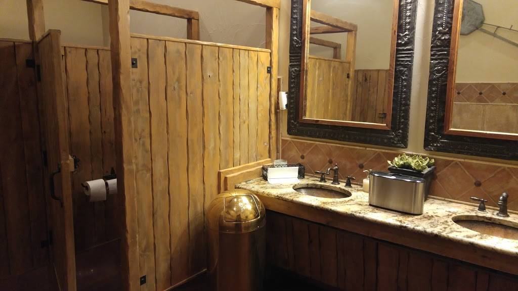 Wildcatter Ranch & Resort | restaurant | 6062 TX-16, Graham, TX 76450, USA | 9405493500 OR +1 940-549-3500