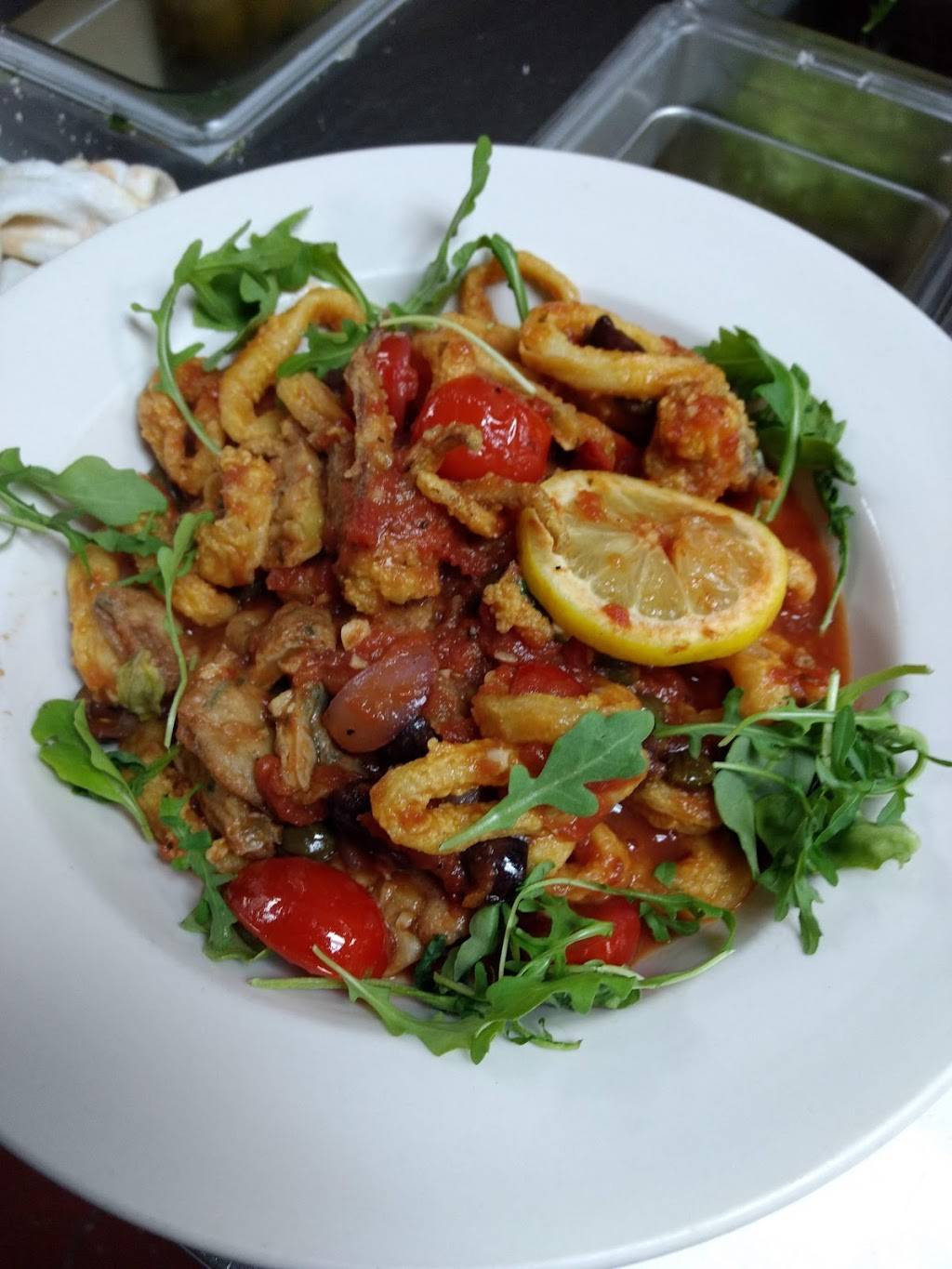 The Talk Restaurant | restaurant | 116 Main St, Watertown, MA 02472, USA | 6176003417 OR +1 617-600-3417