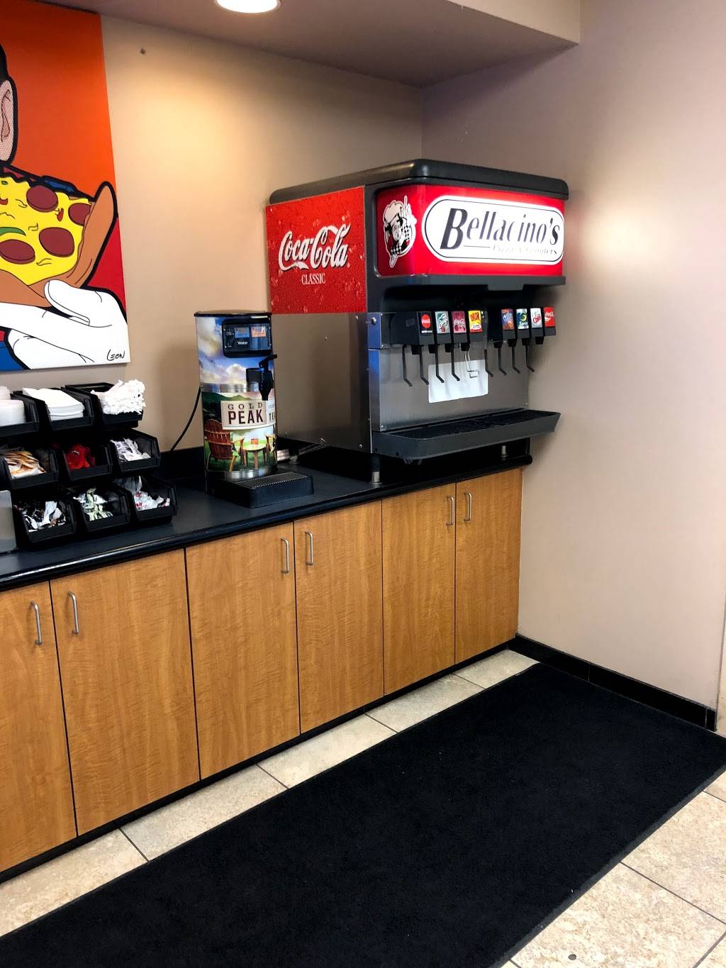 Bellacinos Pizza & Grinders | restaurant | 1001 Woodward Ave Ste 100, Detroit, MI 48226, USA | 3139633000 OR +1 313-963-3000