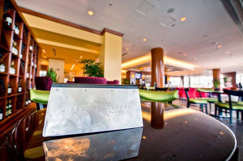 Liberty Tavern | restaurant | 1001 Cass St, Omaha, NE 68102, USA | 4029984321 OR +1 402-998-4321