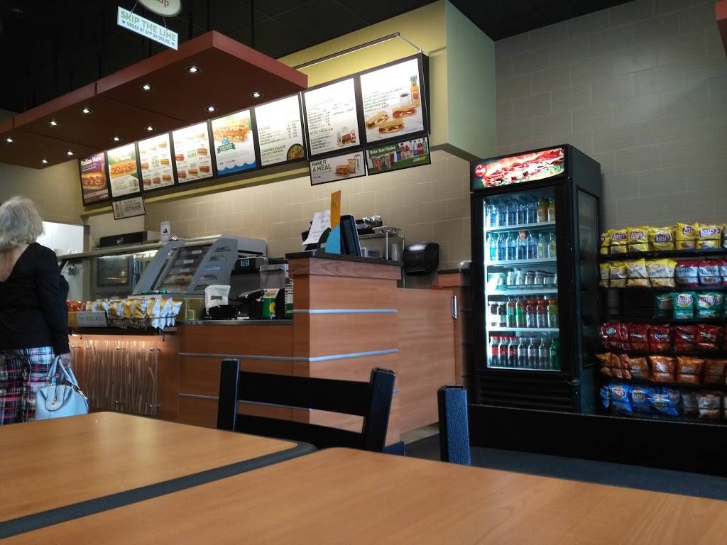 Subway | restaurant | 386 D Mark Cummings Rd Ste 103, Hardeeville, SC 29927, USA | 8432089009 OR +1 843-208-9009