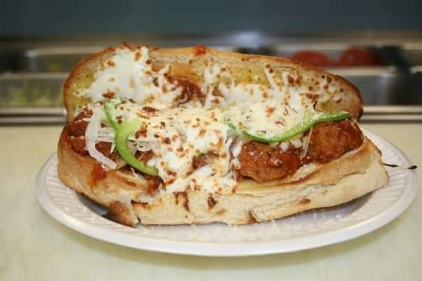 Stewies | restaurant | 804 Lake St S, Forest Lake, MN 55025, USA | 6514645889 OR +1 651-464-5889