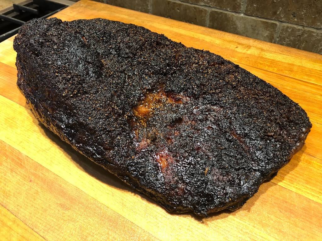 Joe Risckys Barbeque | restaurant | 1734 E El Paso St #170, Fort Worth, TX 76102, USA | 8177735557 OR +1 817-773-5557