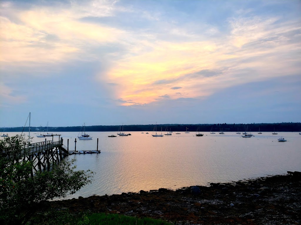 The Club Marina and Bar | restaurant | 12 Cape Docks Rd, Stockton Springs, ME 04981, USA | 2072004179 OR +1 207-200-4179