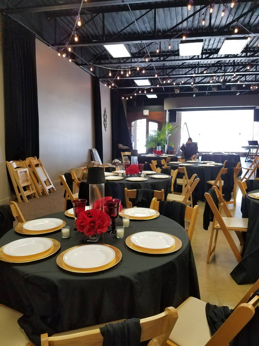 AM Booths Lumberyard | restaurant | 108 Cleveland Ave NW, Huntsville, AL 35801, USA | 2567157130 OR +1 256-715-7130