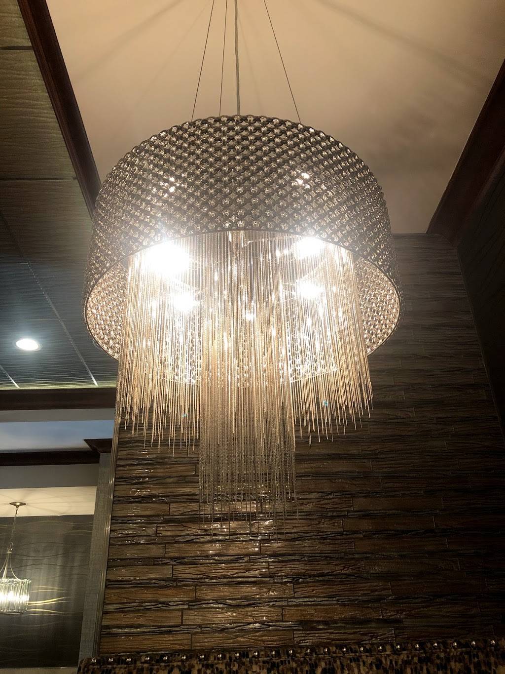 Dining at North Shore Towers | restaurant | 27248 Grand Central Pkwy, Queens, NY 11005, USA | 7188198228 OR +1 718-819-8228