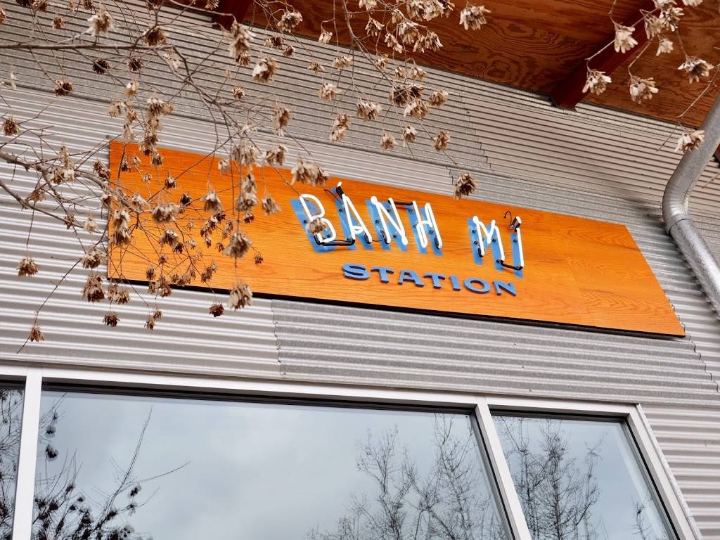 Banh Mi Station | restaurant | Dallas, TX 75208, USA | 9726299908 OR +1 972-629-9908