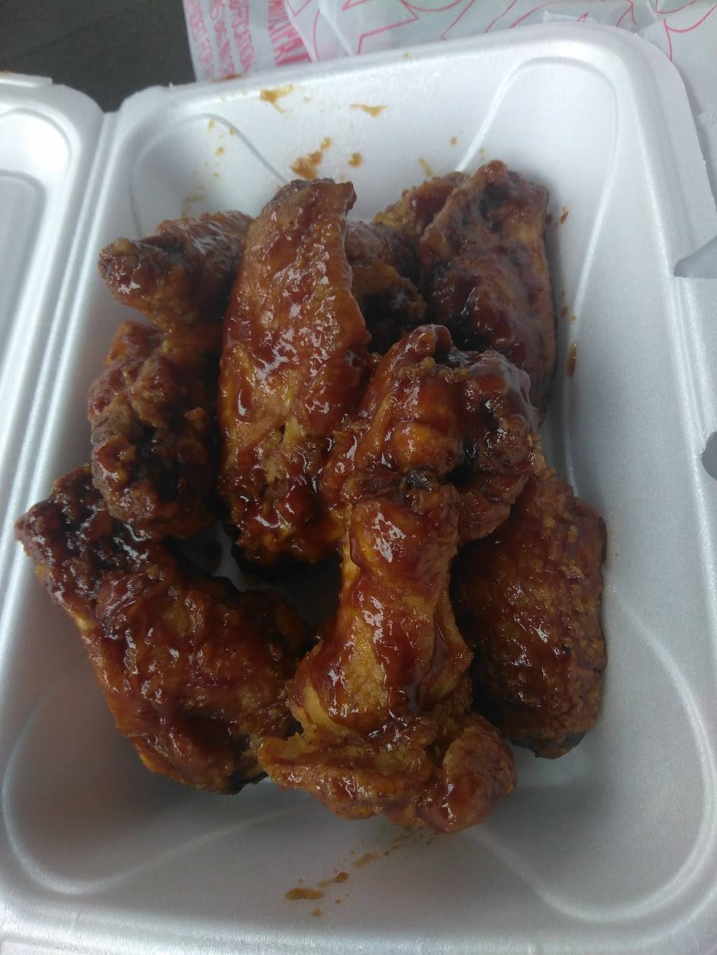 Sports & Spirits | restaurant | 2042 Eakin Rd, Columbus, OH 43223, USA | 6142729020 OR +1 614-272-9020