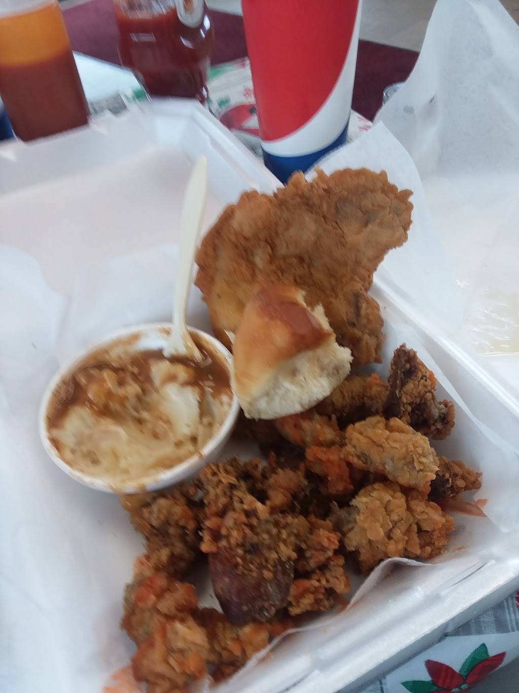 Golden Skillet | restaurant | 3923, 1228 W Washington St, Petersburg, VA 23803, USA | 8047324425 OR +1 804-732-4425