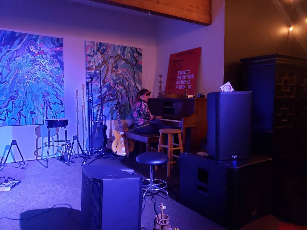 Goose & Chey’s | restaurant | 877 N Lake Blvd, Tahoe City, CA 96145, USA | 5308071003 OR +1 530-807-1003