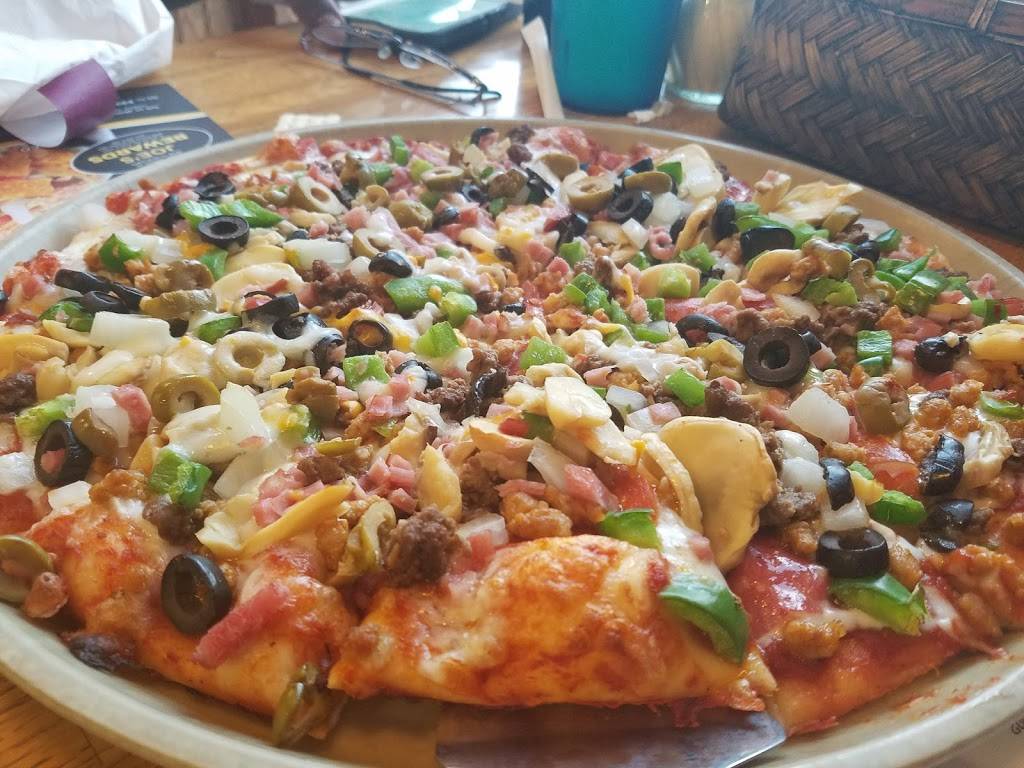 Happy Joes Pizza & Ice Cream - LeClaire | restaurant | 119 N Cody Rd, Le Claire, IA 52753, USA | 5632893305 OR +1 563-289-3305