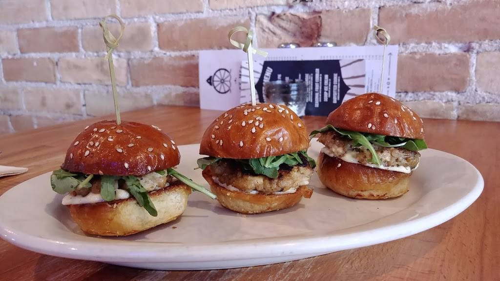 The Grist Bar and Table | restaurant | 103 S Main St, Lake Mills, WI 53551, USA | 9209452122 OR +1 920-945-2122