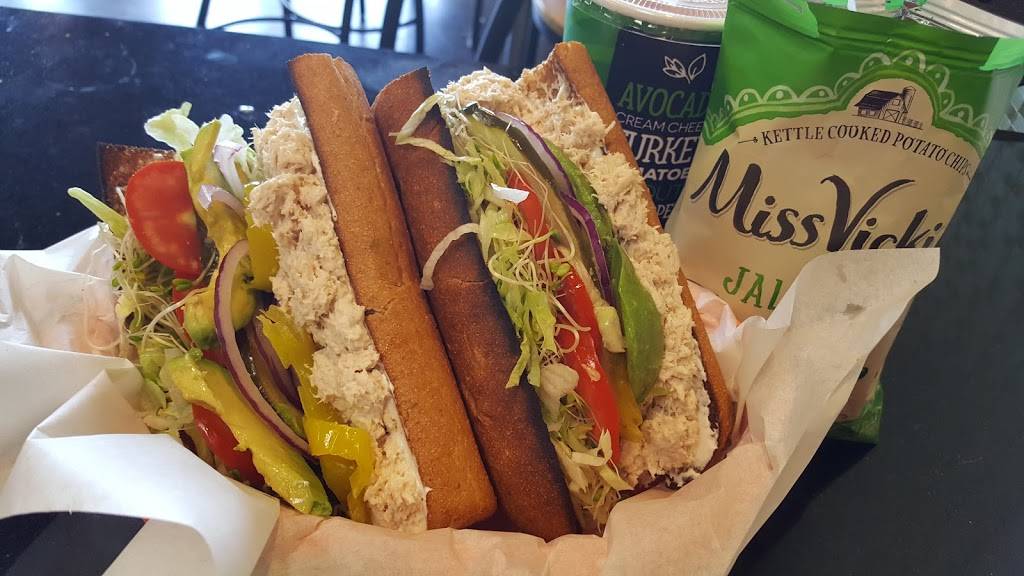 Deli Delicious | restaurant | 6735 N First St #106, Fresno, CA 93710, USA | 5594489444 OR +1 559-448-9444