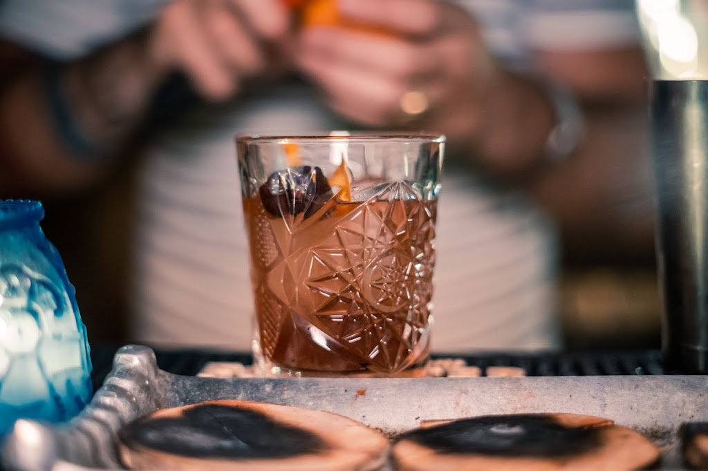 215 Speakeasy | restaurant | 200 Clematis St, West Palm Beach, FL 33401, USA | 5619217848 OR +1 561-921-7848