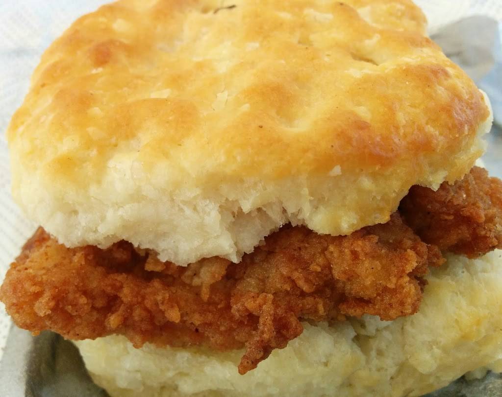 Chick-fil-A | restaurant | 11997 Manchester Rd, Des Peres, MO 63131, USA | 3148213452 OR +1 314-821-3452