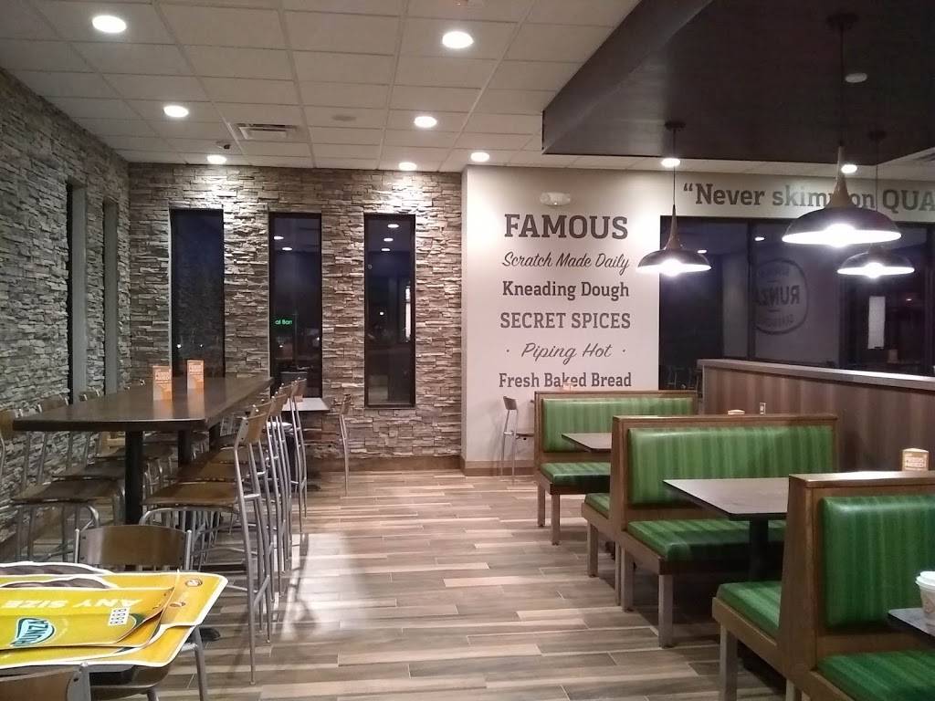 Runza Restaurant | restaurant | 3910 N 203rd St, Elkhorn, NE 68022, USA | 4025021237 OR +1 402-502-1237