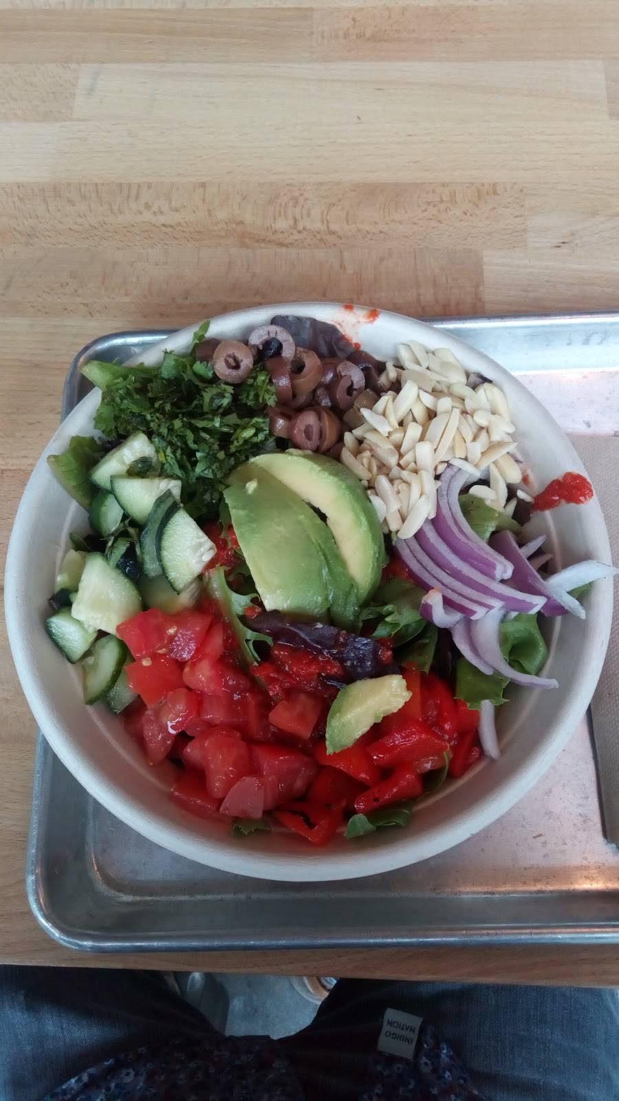 Freshii | restaurant | Suite #F6, 19500 Plummer St, Northridge, CA 91324, USA | 8186789635 OR +1 818-678-9635