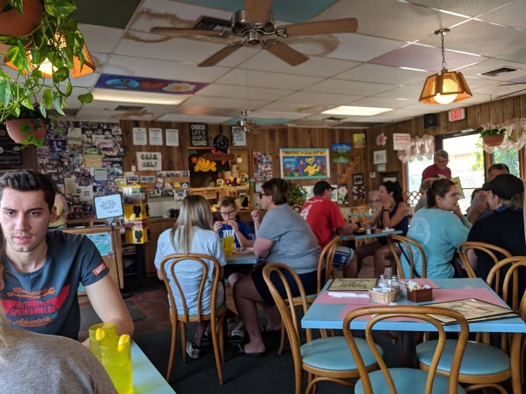 Munch Box Plus | restaurant | 6101 Estero Blvd, Fort Myers Beach, FL 33931, USA | 2394631889 OR +1 239-463-1889