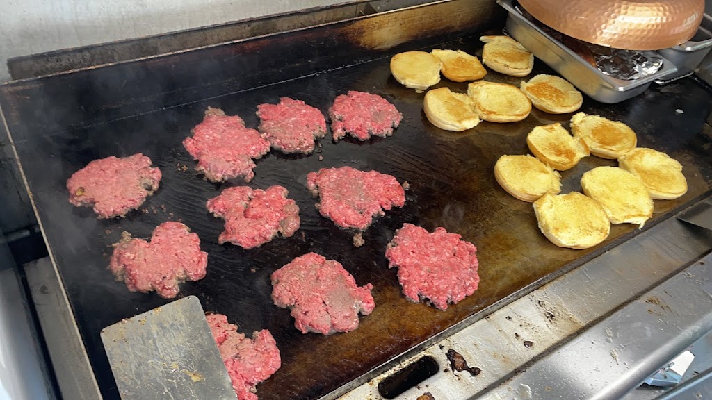 Good Burger Co. ‘Best In Town” | restaurant | 12013 US-290, Austin, TX 78737, USA | 8305103550 OR +1 830-510-3550