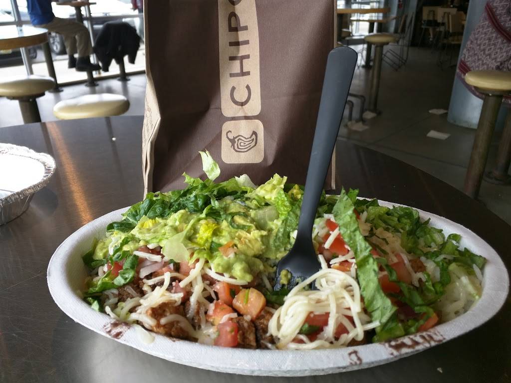 Chipotle Mexican Grill | restaurant | 2552 Cunningham Rd Ste 2, Cincinnati, OH 45241, USA | 5135540911 OR +1 513-554-0911