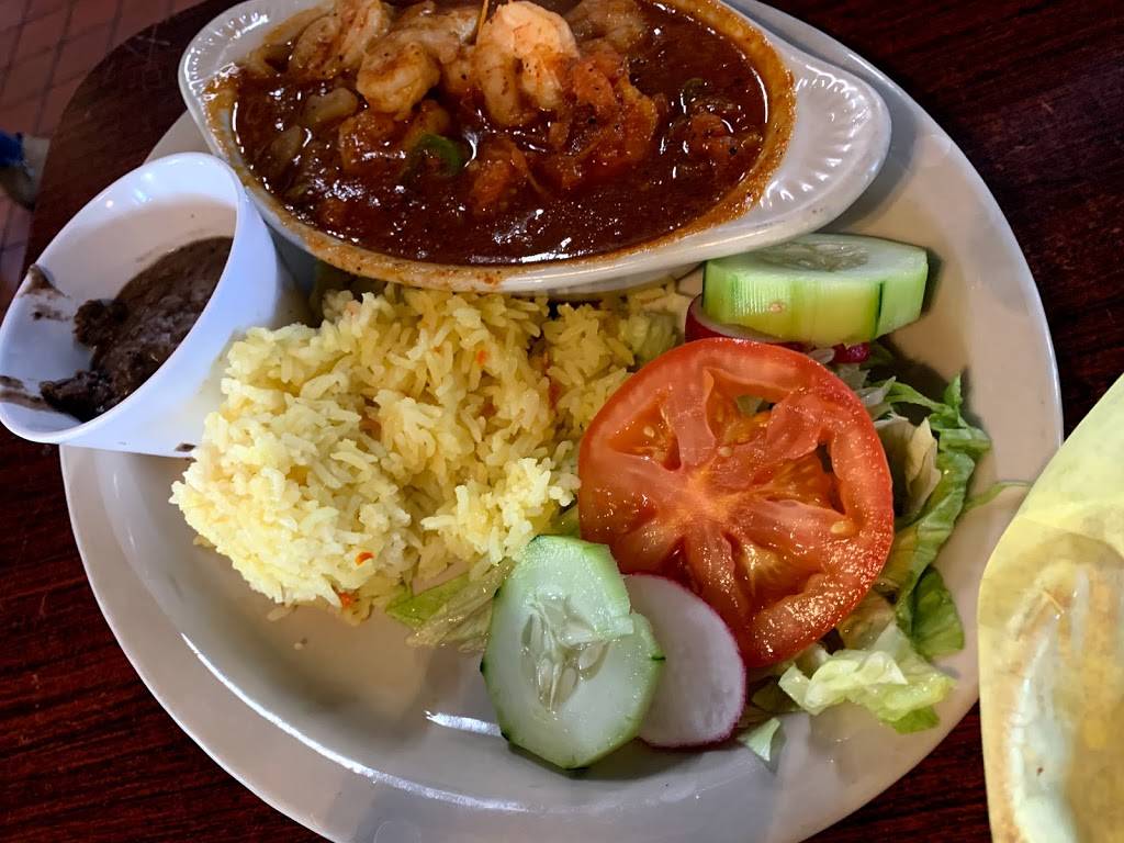 Pupuseria El Salvadoreno | restaurant | 715 Oller St, Mendota, CA 93640, USA | 5593825122 OR +1 559-382-5122