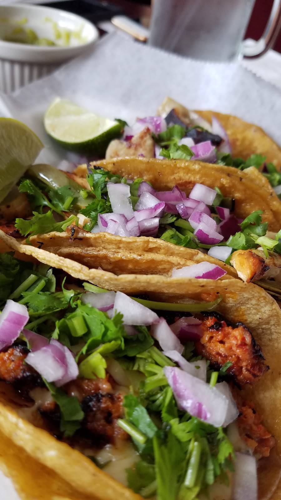 Taqueria Vargas | restaurant | 7152 N California Ave, Chicago, IL 60645, USA | 8722086878 OR +1 872-208-6878