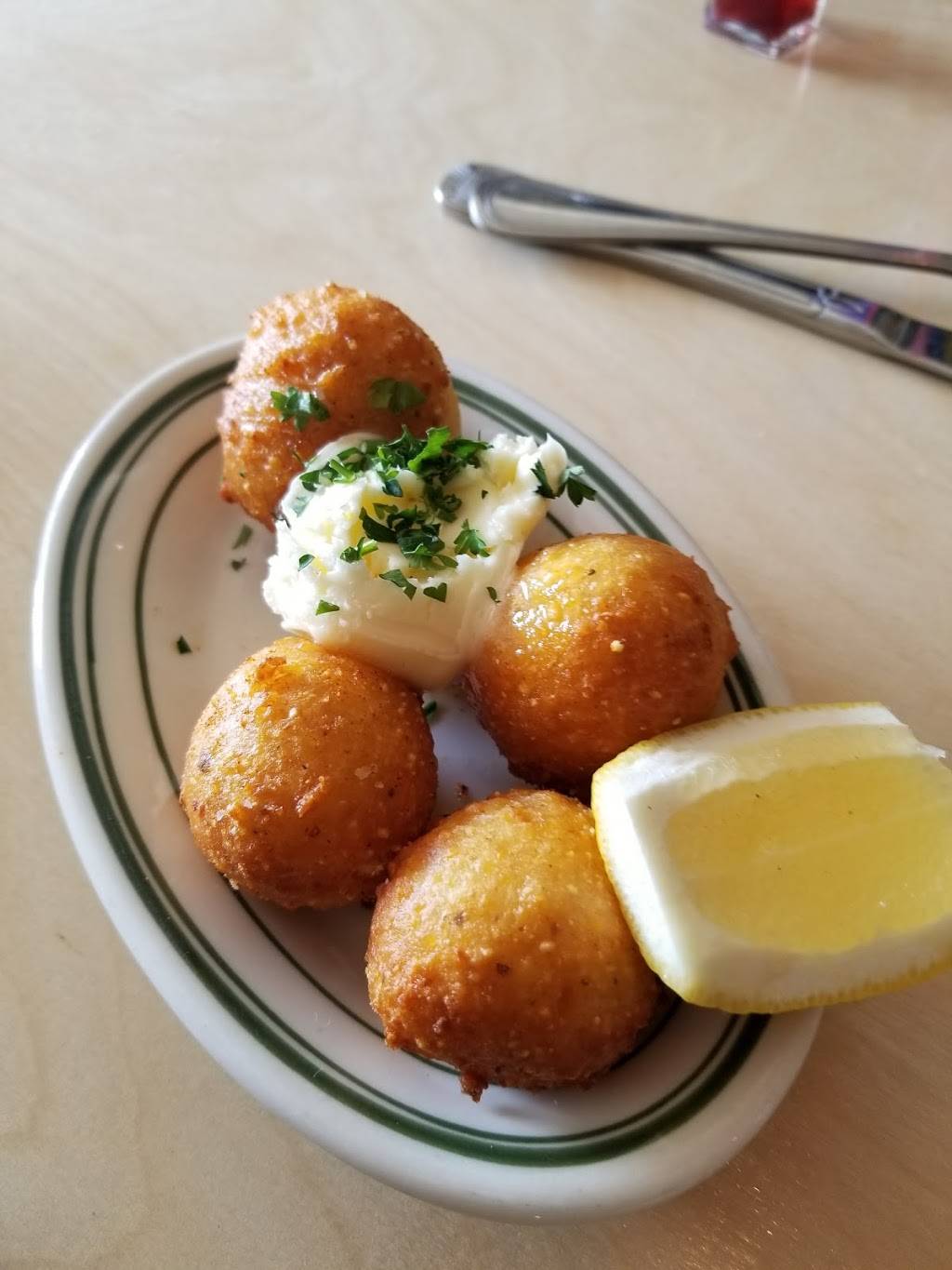 Voyager | restaurant | 600 Vester St, Ferndale, MI 48220, USA | 2486584999 OR +1 248-658-4999