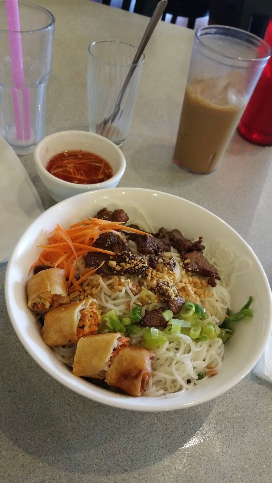 Sizzling Wok | restaurant | 4351 Lafayette Rd, Indianapolis, IN 46254, USA | 3172973441 OR +1 317-297-3441