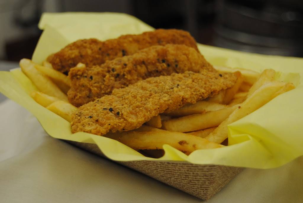 The Nugget Grill & Pub | restaurant | 6049 E 7th St, Long Beach, CA 90840, USA | 5629854133 OR +1 562-985-4133