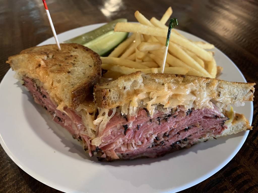 Old New York Deli & Bakery Co | restaurant | 6209 Topanga Canyon Blvd, Woodland Hills, CA 91367, USA | 8188873354 OR +1 818-887-3354