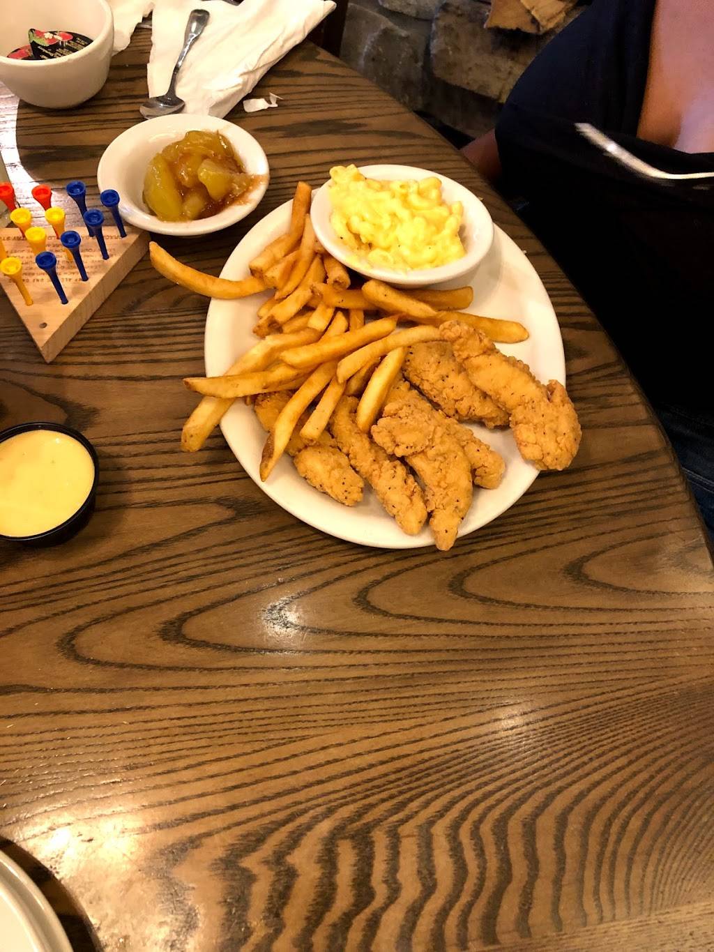 Cracker Barrel Old Country Store | restaurant | 1740 Scenic Hwy N, Snellville, GA 30078, USA | 7707367763 OR +1 770-736-7763